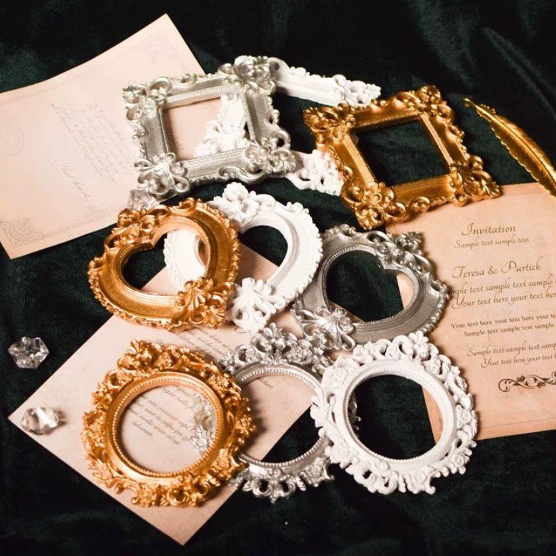 Vintage European-style Resin Material With Golden Pattern Prop Frame DIY Wall Decoration Shooting Props 12pcs Relief Frames