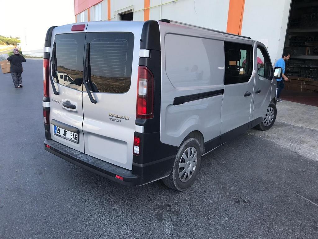 Integrated Roof Rails (chromium) Short Base for Renault Trafic 2015-