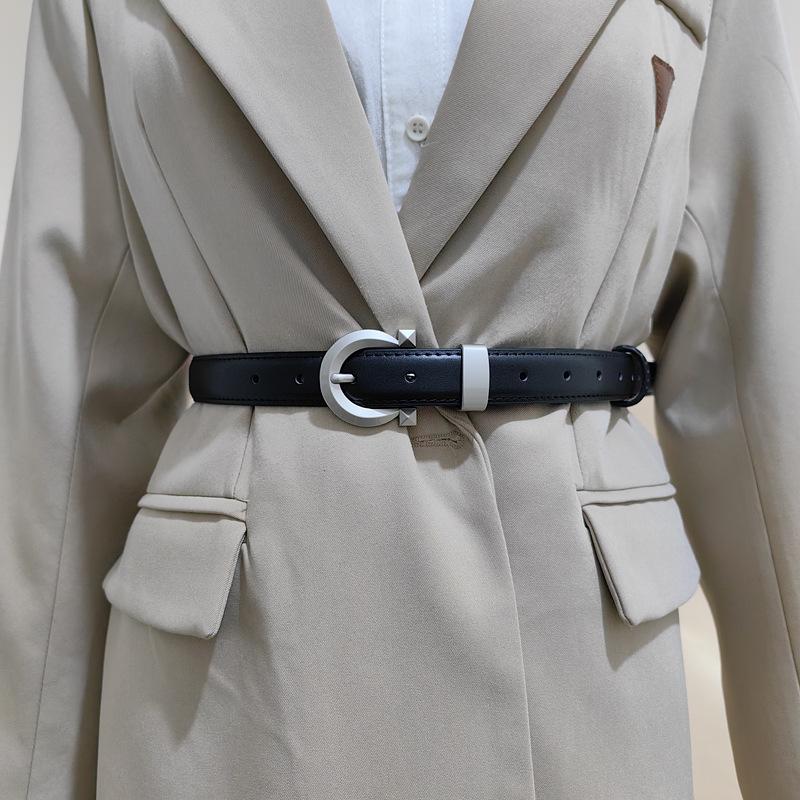 Women Trendy Solid Color Leather Belt With Metallic Buckle For Style Everyday