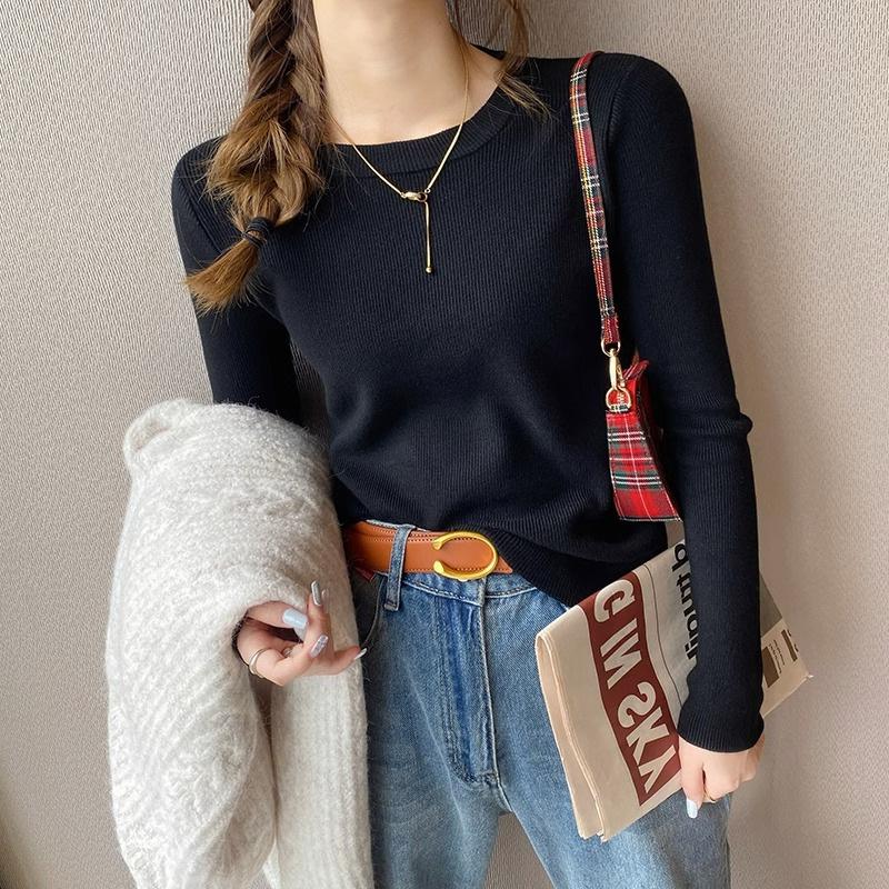 Solid color round neck knitted bottoming shirt women's spring and autumn models high-end simple fashion women's clothing long-sleeved top basic