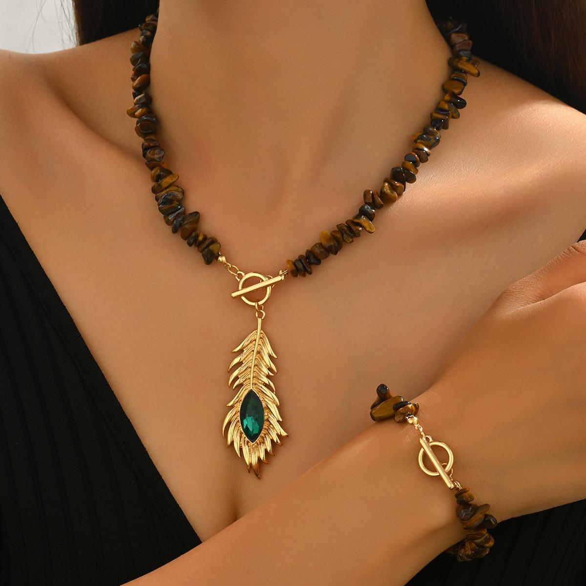 

Модные украшения для женщин золотой