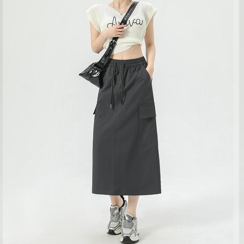 Women's American-Style A-Line High Waist Skirt with Pockets - Solid Color, Mid-Length, Slim Fit, Split Design for Spring/Summer 2025