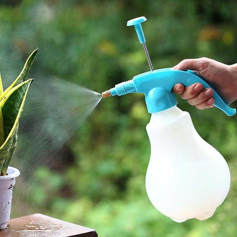 Manual Pressure Sprayer For Plant Regulable Brass Nozzle Ergonomic Handle Durability Garden Watering Can