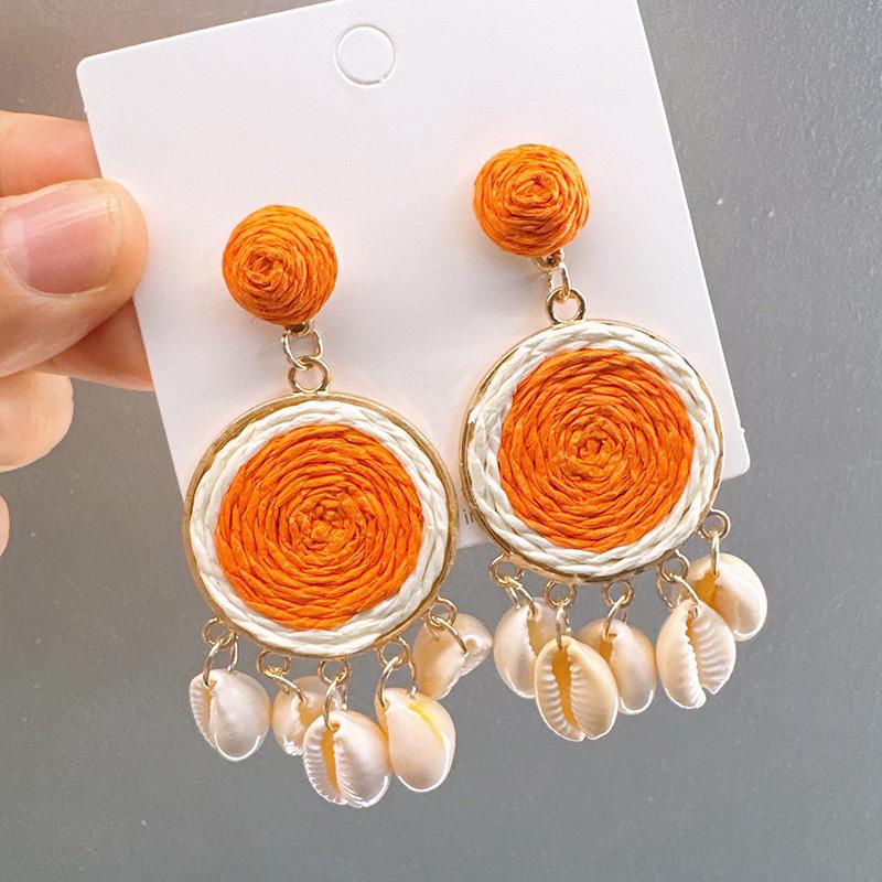 Böhmische Raffia Quaste Muschel Ohrstecker für Damen – Übertriebener High-End Resort Stil