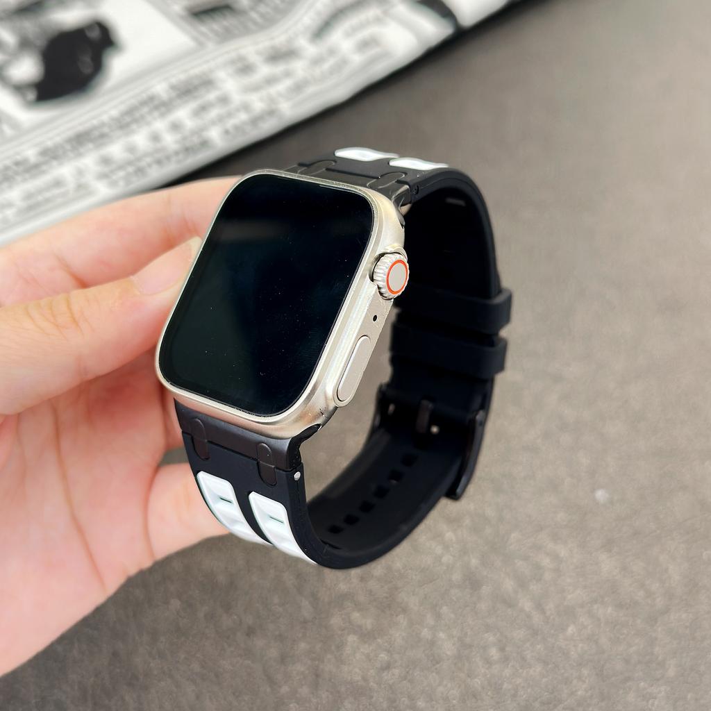 Metal Head Silicone Band for Apple Watch Ultra 3 49mm 46mm 42mm 45mm 44mm 40mm Rubber Strap for Iwatch Series 11 10 9 8 7 6 5 SE