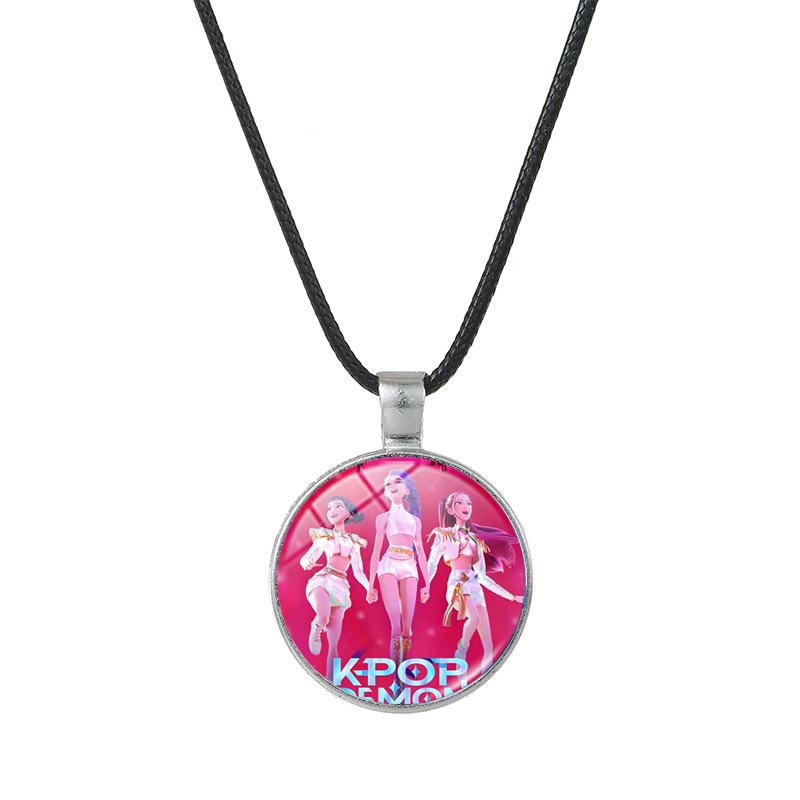 

K-POP Мисливиці на демонів Дівочий гурт Аніме Підвіска Кольє - Гарячі мультяшні прикраси Аксесуари ланцюжка для светра