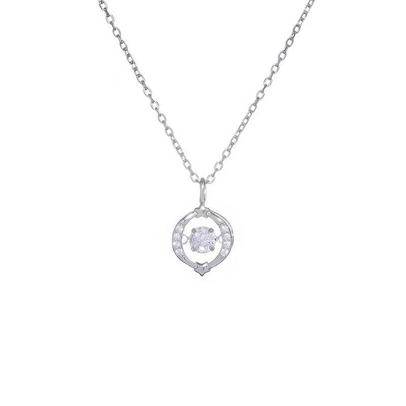 Beating Heart Necklace Women's Light Luxury Niche Design Sense Flash Diamond Star Heart Clavicle Chain Stainless Steel Necklace