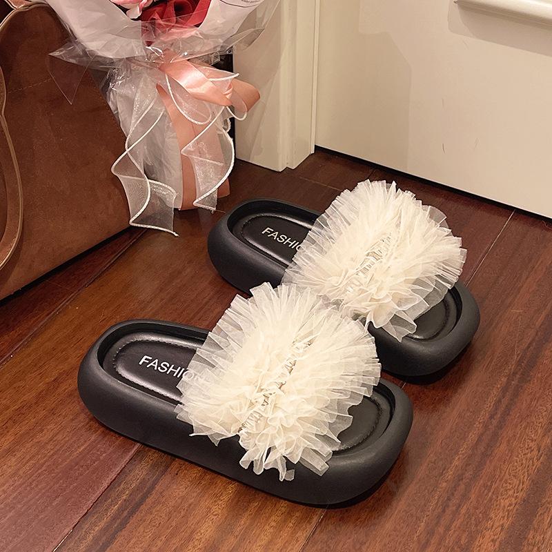 High-heeled Beach Flip-flops for Women's Outerwear 2025 Summer New Fashion Muffin Bottom Thick-bottomed Sandals Flower Slippers