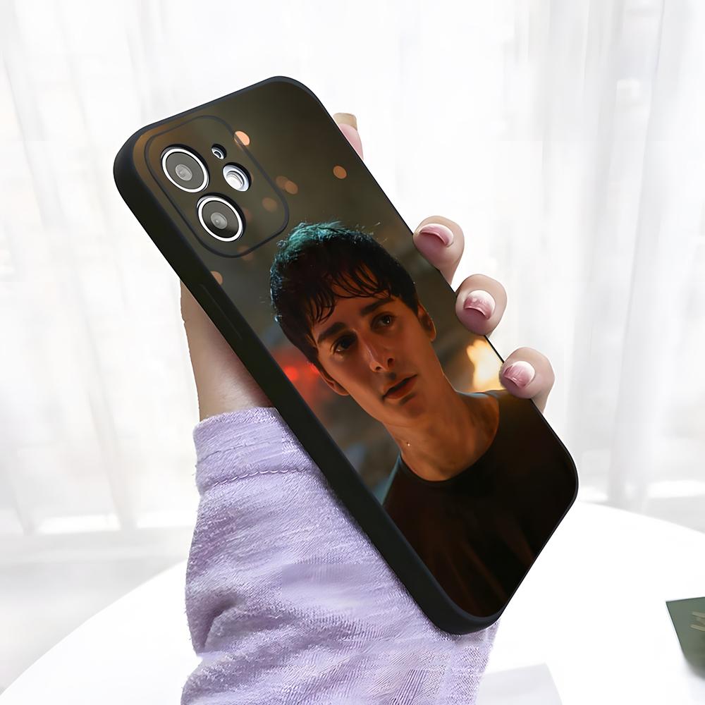 Noah Schnapp Phone Case For IPhone 17 Pro Max 15 Pro 16 14 Plus 12 13 Mini 11 Pro Shockproof Soft Cover