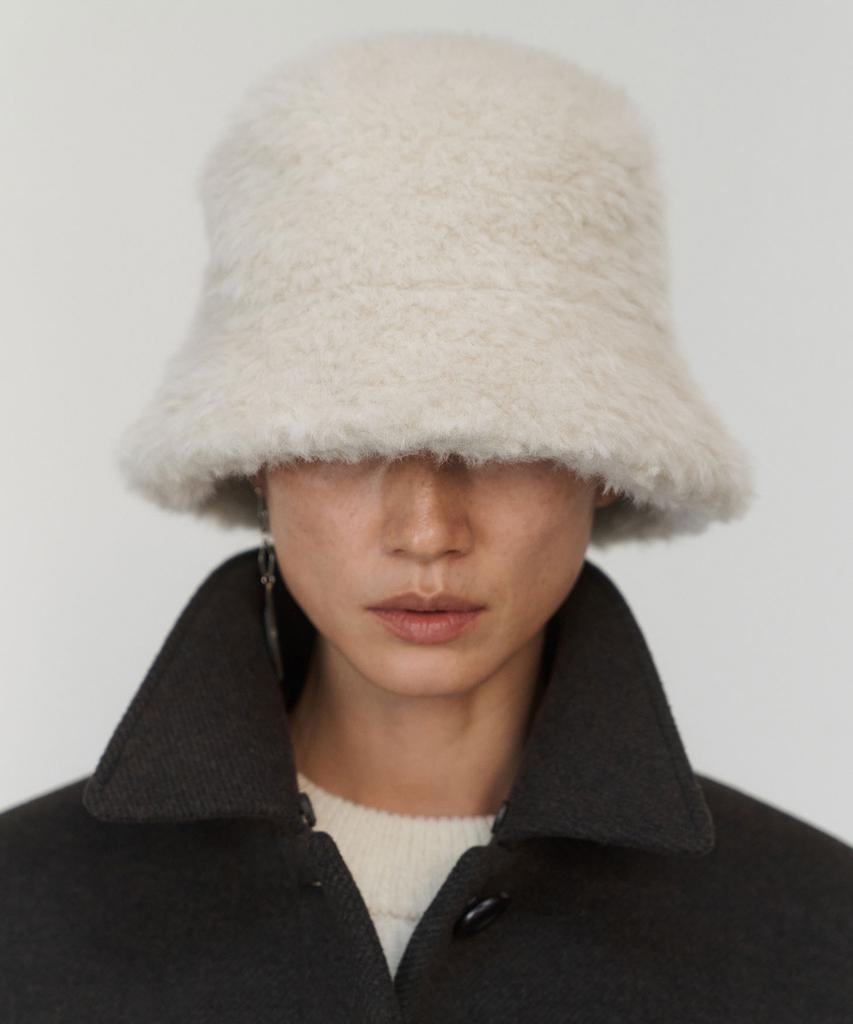 Amomento Hairy Bucket Hat_Ivory