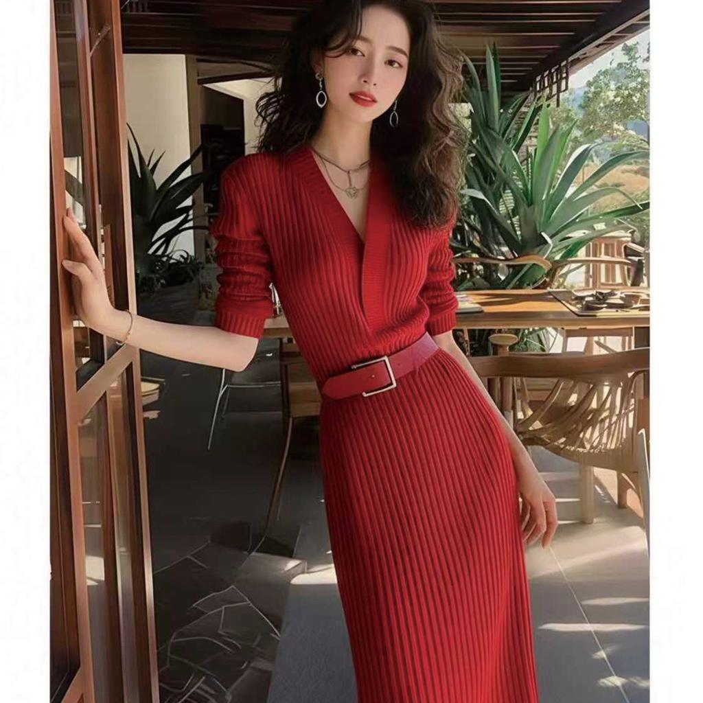 2025 Autumn and Winter New French High-End Temperament Long-Sleeved Knitted Dress for Women