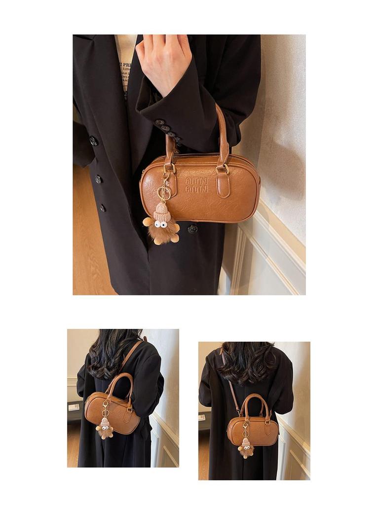 Autumn/Winter 2025 Women's Korean-Style Retro Bowling Crossbody Bag