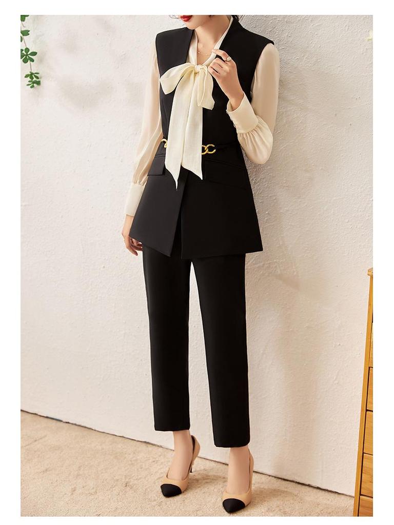 Moderner Göttinnen-Damen-Zweiteiler: Weste & Hose