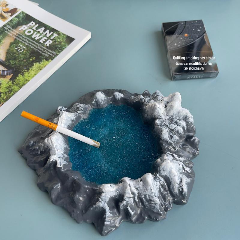 Mount Fuji Ashtray: Modern Japanese-Inspired Nordic Ornament for Living Room