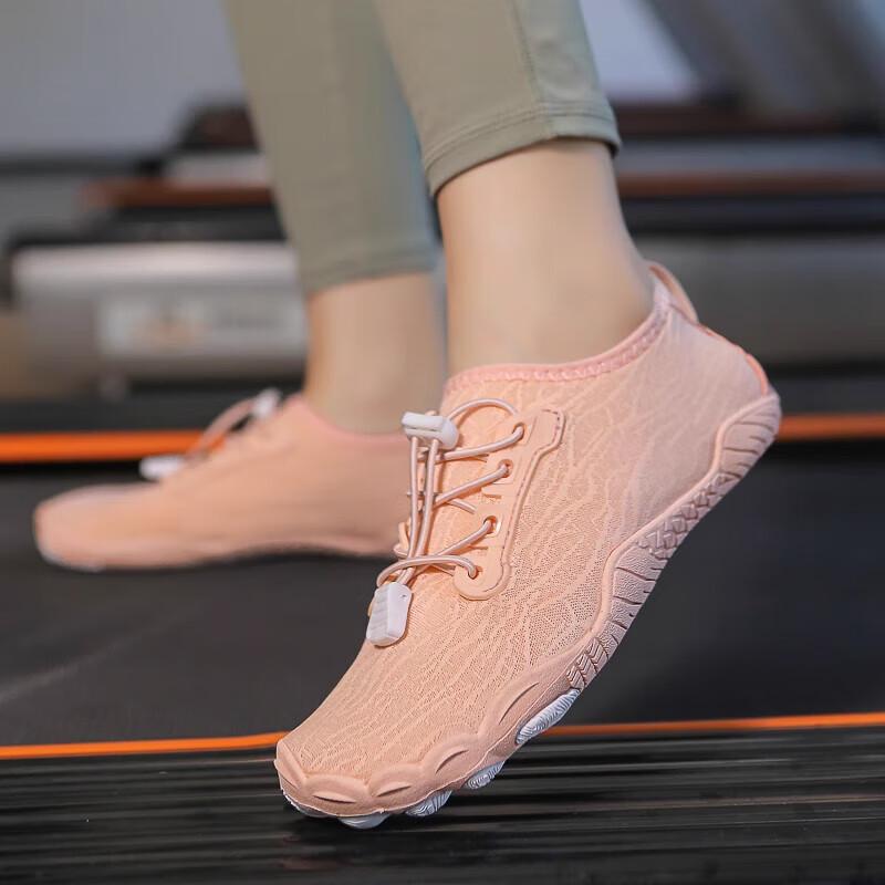 Korlok Multi-Purpose Indoor Training Shoes