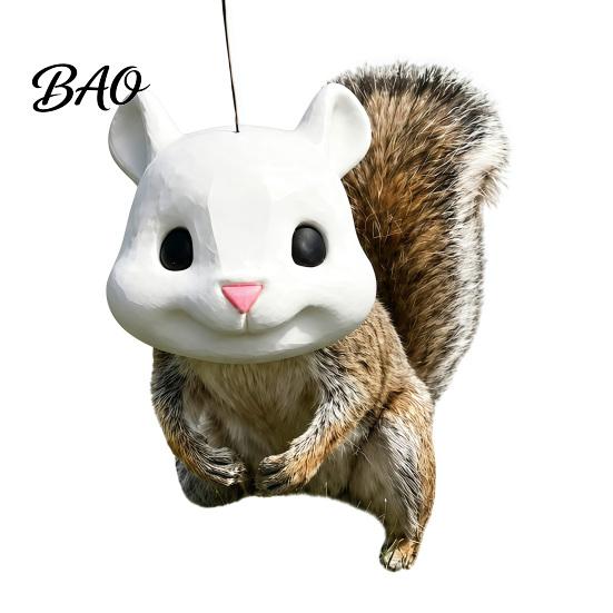 Cute Animal Garden Statue Outdoor Squirrel Feeder with Creative Simulated Head Design Durable 3D Printed Hanging Wildlife Feeding Station for