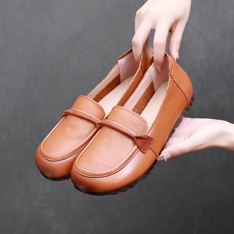 GKTINOO Women Loafers Spring Genuine Leather Comfort Flat Mother Shoes Slip-On Footwear Female Footwear Zapatos De Mujer