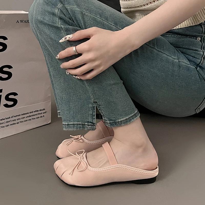 

Мода 2024 года. Новые модные универсальные женские тапочки на плоской подошве с бантом. Весна и осень. Замшевые женские туфли на шнуровке. 40 розовый