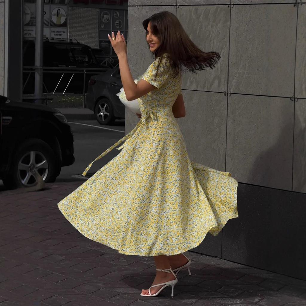 V-neck short-sleeved dress, European and American summer new one-piece lace-up split-end waist floral dress
