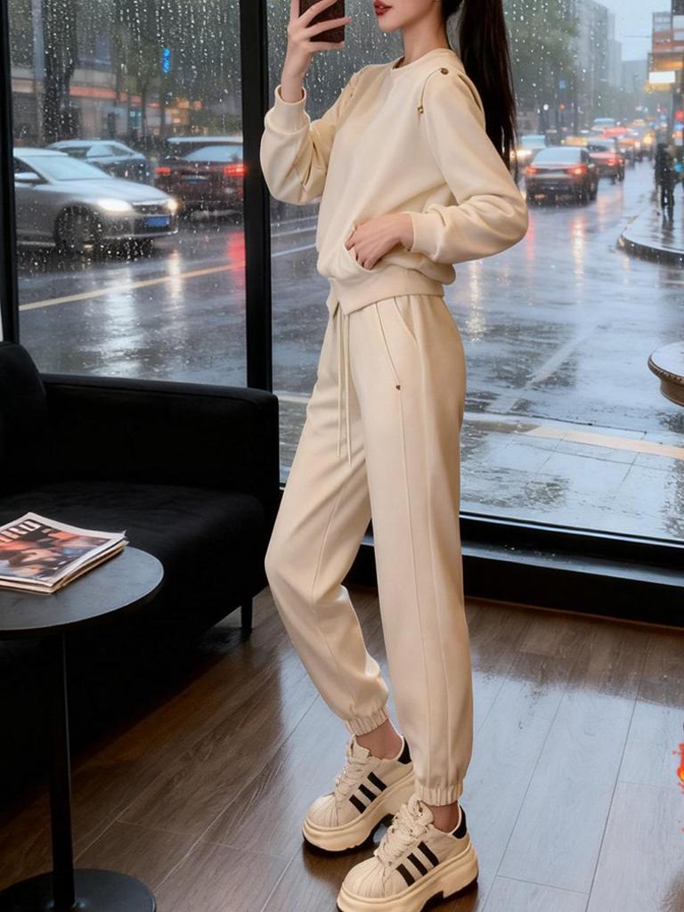 Korean Style Women's Sportswear Set 2025: Chic Autumn/Winter Slimming Running Suit, Casual Two-Piece Trend.