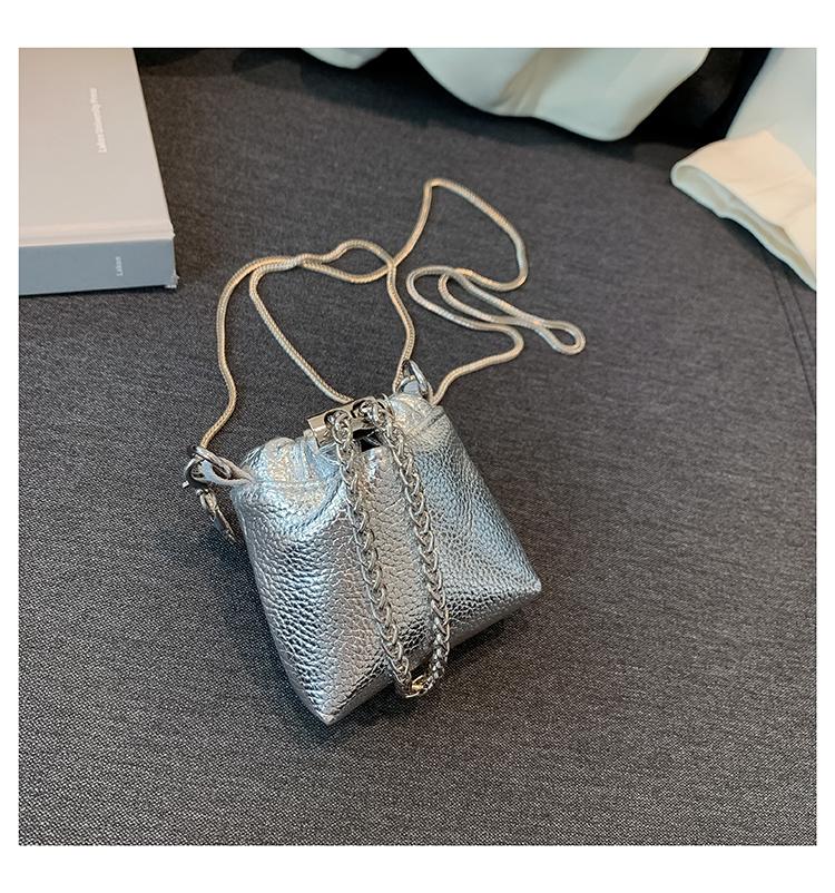 PU Bucket Soild Shoulder Bags Chains Party Crossbody Bags for Women 2024 High Quality Fashion on Sale Bolso Bombonera Con Cadena