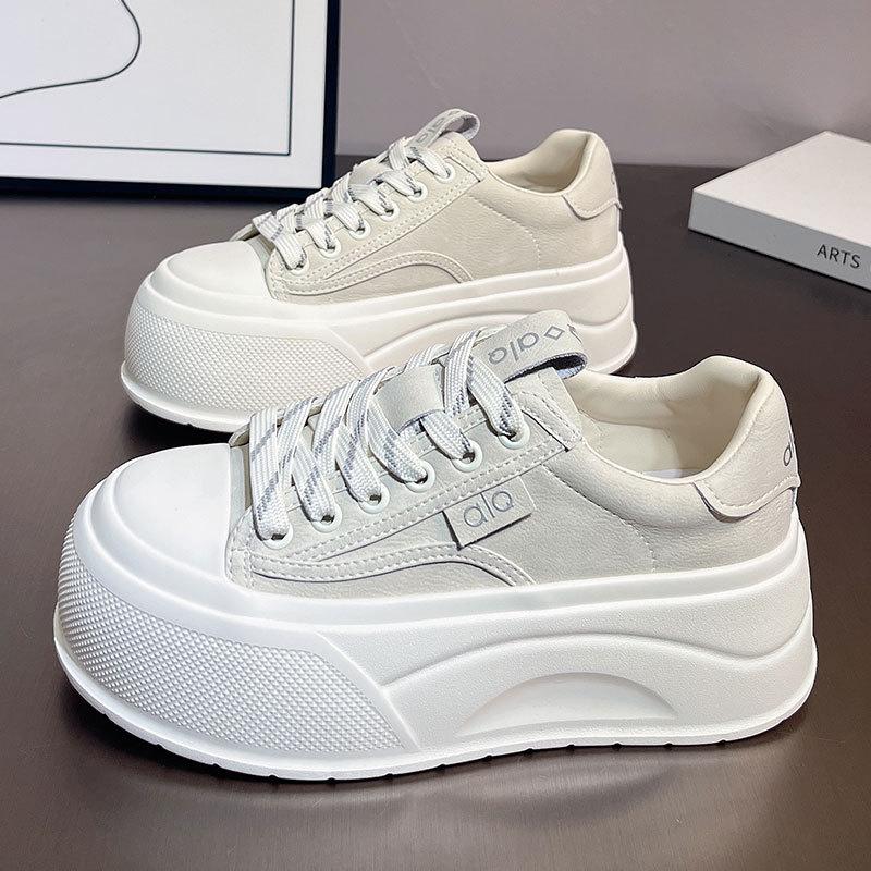 

[Fanfna] thick-soled little white shoes for women s autumn 2025 new versatile height-increasing, lightweight and comfortable casual board shoes 40