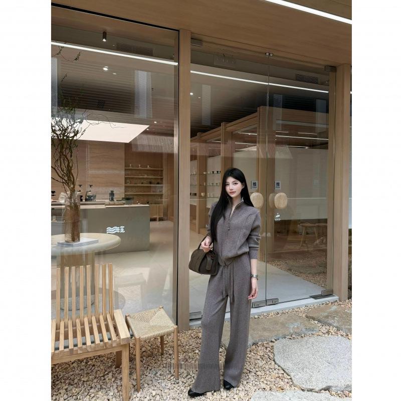 7772 Retro Casual Two-Piece Set with Zipper Neckline - Stylish Autumn/Winter Fashion