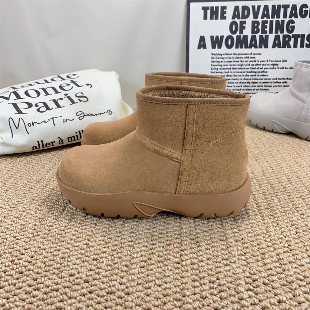 Thick-soled matte cowhide wool fashion snow boots women's boots 2025 new cotton sleeve thermal short boots cotton shoes women
