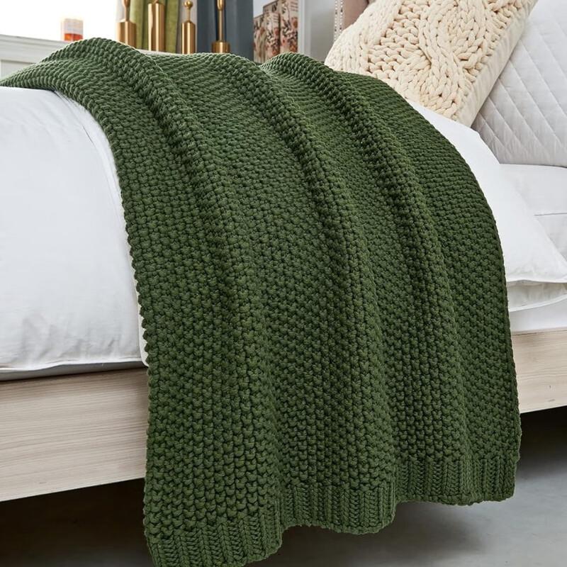 LISM All-Season Knitted Throw Blanket