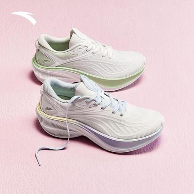Încălțăminte pentru femei – Adidaşi