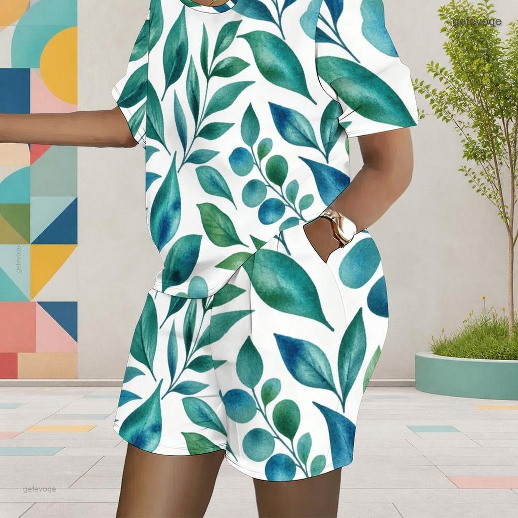 Women Plus Size White Floral Printed Round Neck Short Sleeve Top And Pocket Shorts Two Piece Set