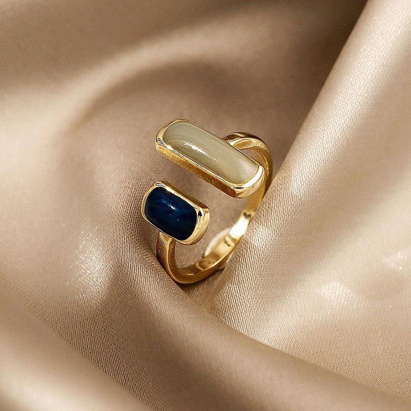 French Style High -End Design Geometric Purple Crystal Ring For Women Exquisite High Quality Tremperament Engagement Rings Gift