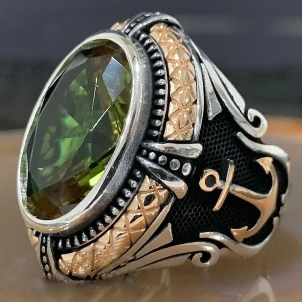 New Inlaid Emerald Mens Luxury Ring Retro Domineering Personality Jewelry for Banquet Party Gifts