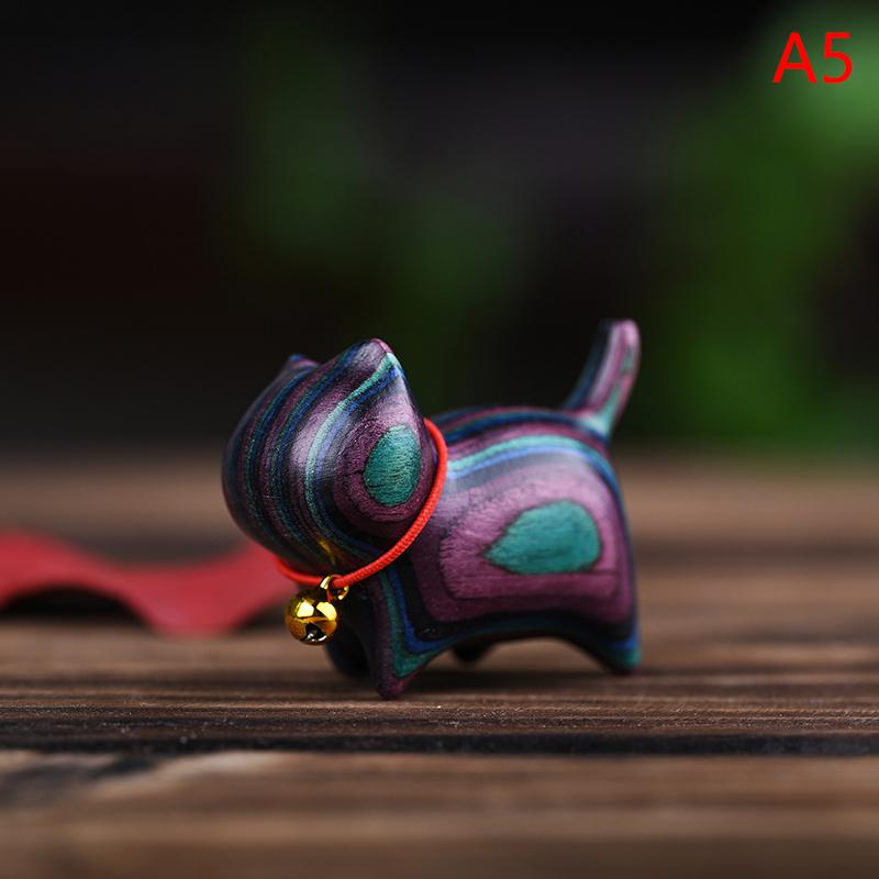 Esculturas de Gatos Tallados en Madera Arcoíris Adornos de Gatos Lindos Gatos de Madera de Colores Accesorios de Escritorio para Oficina Decoración del Hogar Regalo Recuerdos