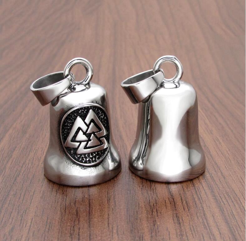 Vintage Biker Šperky Zvonky na motorku Vlastní Gremlin Bell na motorku Vlastní gravírovaný zvonek na motorku Náhrdelník