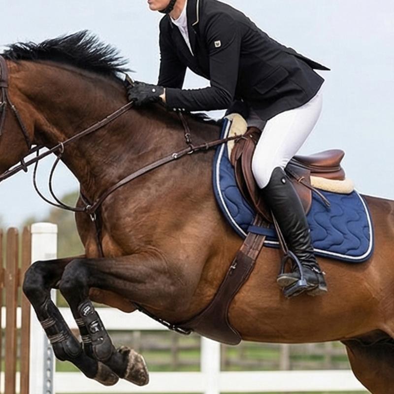 5mm Thick Sponge Resin Cotton Filled Horse Saddles Pad With Quilting For Pressure Distribution And Sweat Absorption