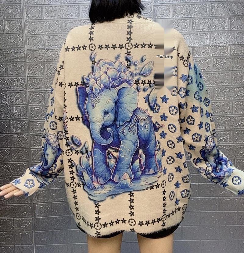 2024 Autumn/Winter Loose Fit Retro Elephant Knit Top with Rhinestones - Women's Plus Size Trendy Wear