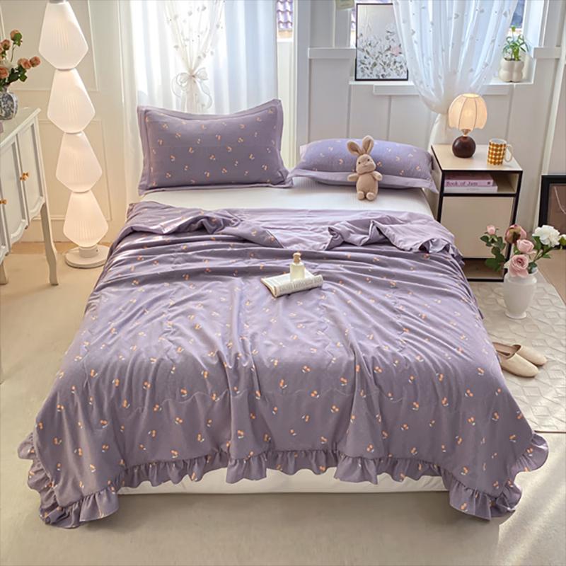 

Grace Machine Washable Summer Quilt