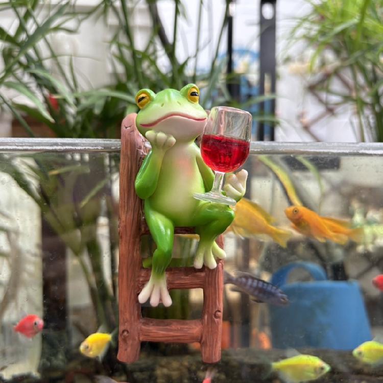 Artistic Resin Frogs On Ladder Wall Hanging Ornaments Weather Resistant Balcony Terraces Decoration