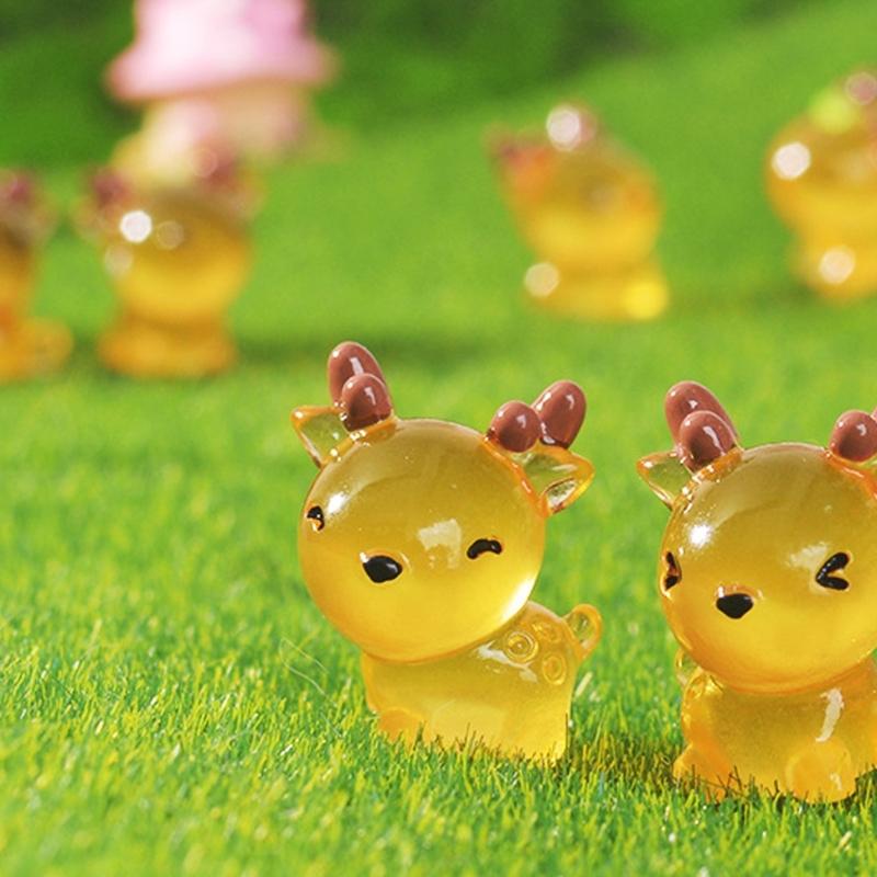 6Pcs Detailed Glowing In Dark Resins Deer Statue Handmade Decorative Figurine For Home Office Desk Bookshelves Decors