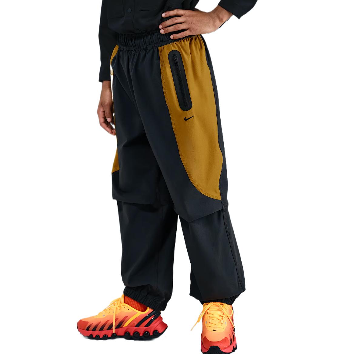 

Nike Kids Pants II3626-060 XL