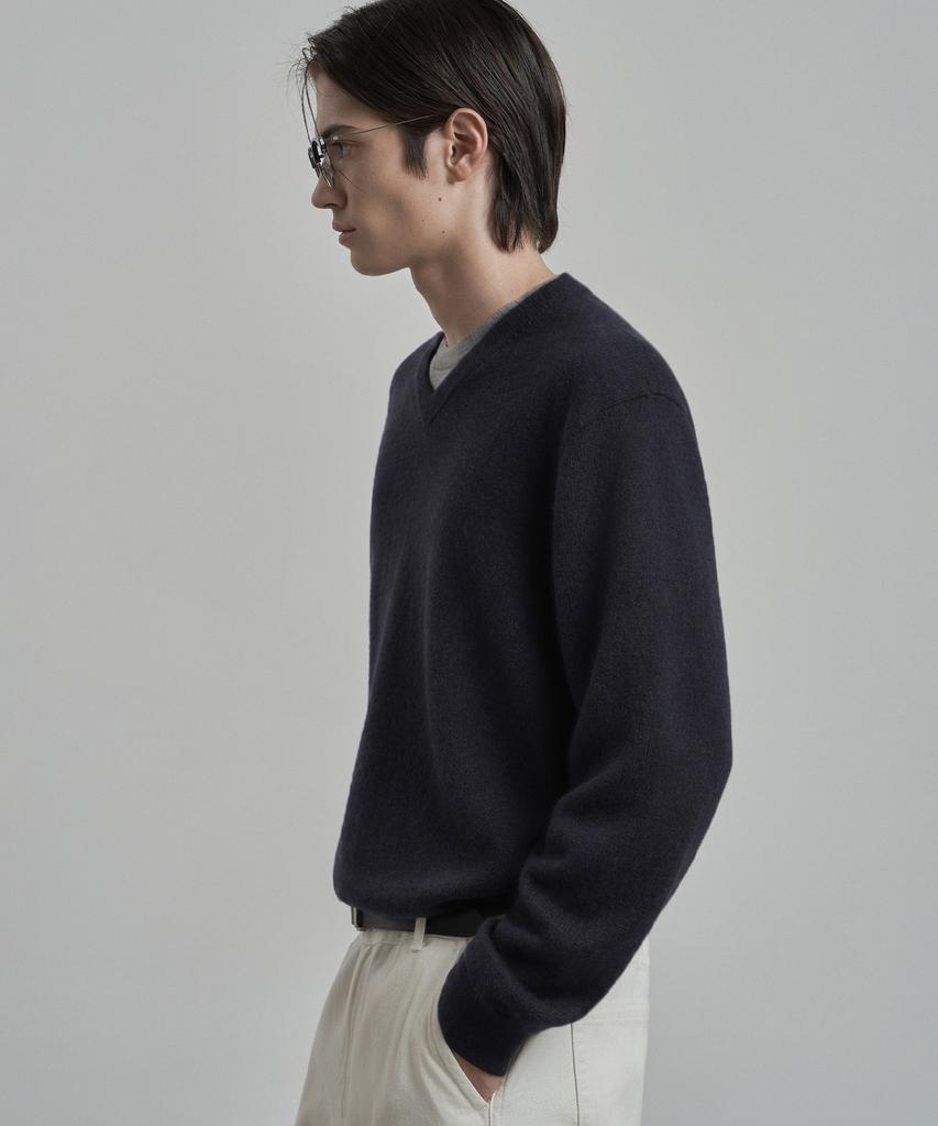 WORK ON BODY OFF Ars Semi-Overfit Layered V-Neck Knit [Navy]