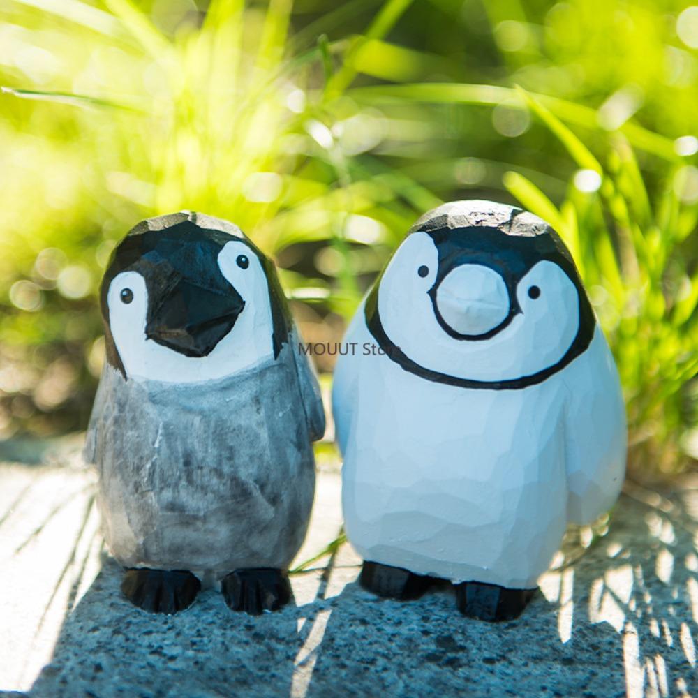 Handcrafted Wood Carving Penguin Baby Crafts Decoration Handmade Cute Penguin Solid Wood Ornaments Birthday Gift for Friend