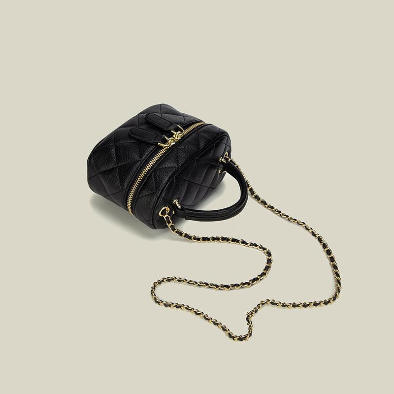 Classic Mini Quilted Chain Stitch Womens Crossbody Bagshoulder Bag Fashionable Designer Handbag  PU Womens Small Bag