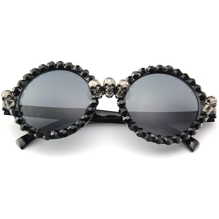 Neue Diamantbesetzte Totenkopf-Sonnenbrille Tanzparty Urlaubs-Dekorationsbrille Modische Katzenaugen-Sonnenbrille für Erwachsene