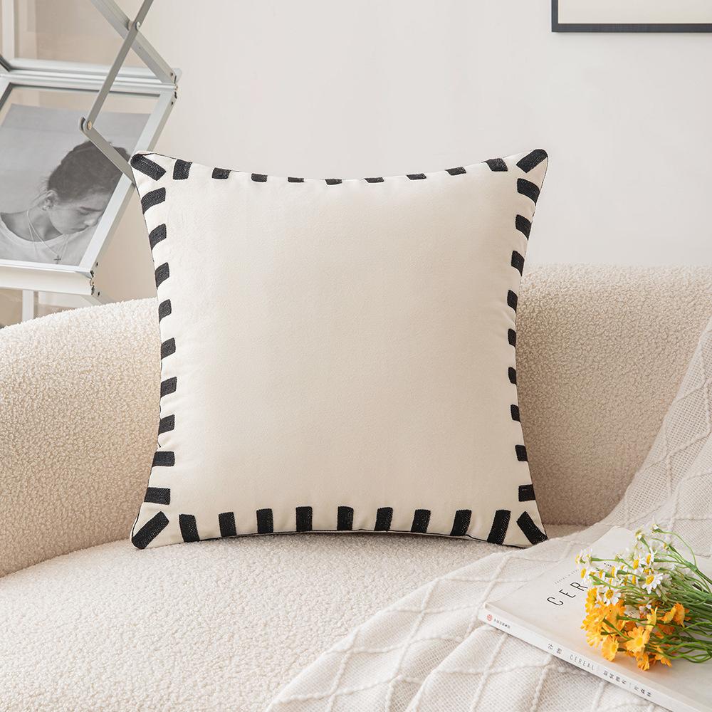 Ins Style Simple Pillowcase Black and White Velvet Cushion Polka Dot Pillowcase Bed and Breakfast Sofa Decoration Atmosphere Pillow