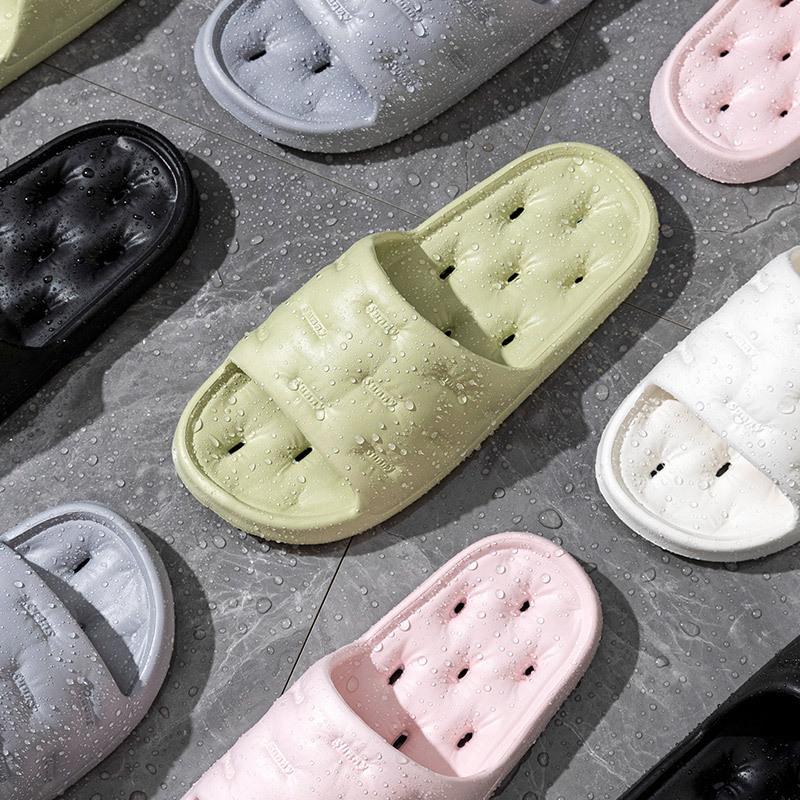 New bathroom leaking slippers men and women four seasons home hotel homestay couple hollowed out quick drying bath cool slippers