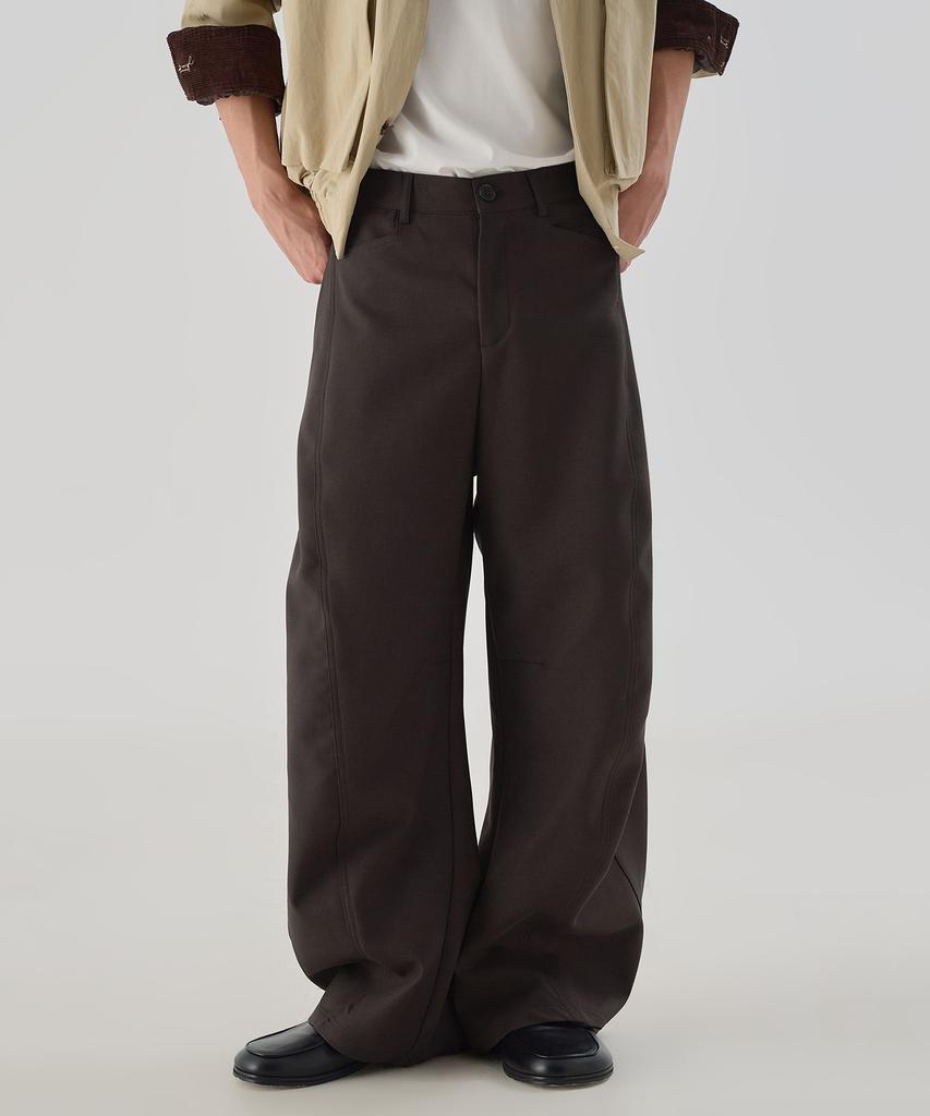 Ousa Cut-Out Dart Slacks - Brown