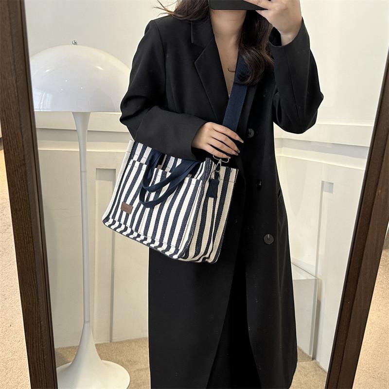 Fashionable Large Capacity Canvas Crossbody Tote Bag For Women Trendy Street Style