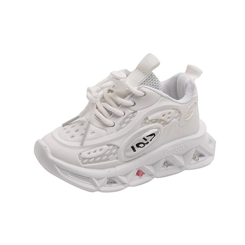 Kids' LED Light Up Sneakers Boys & Girls Breathable Mesh LED Flashing Chunky Shoes Lightweight Non-Slip Casual Trainers